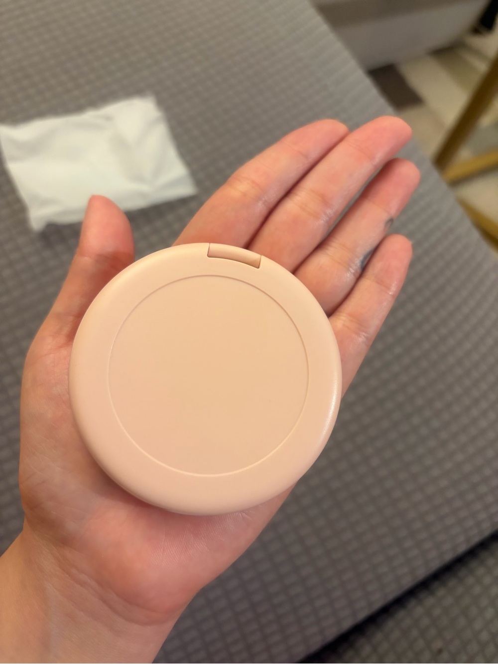 Dior Quilted Pink Compact Case - Picture 4 of 4